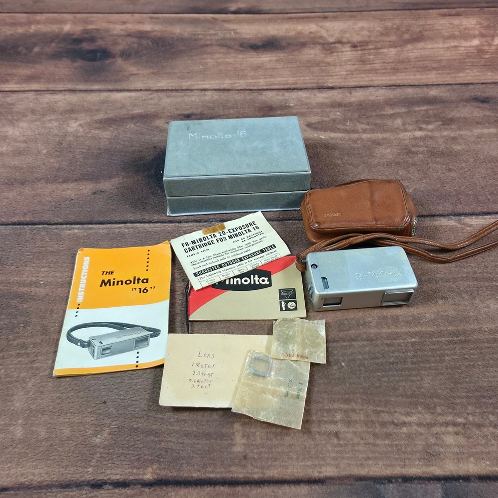 Minolta 16 Subminiature Camera Silver Good Vintage Spy Camera Kit Rokkor Lens